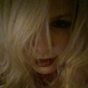 Meet your Posher, Leslie